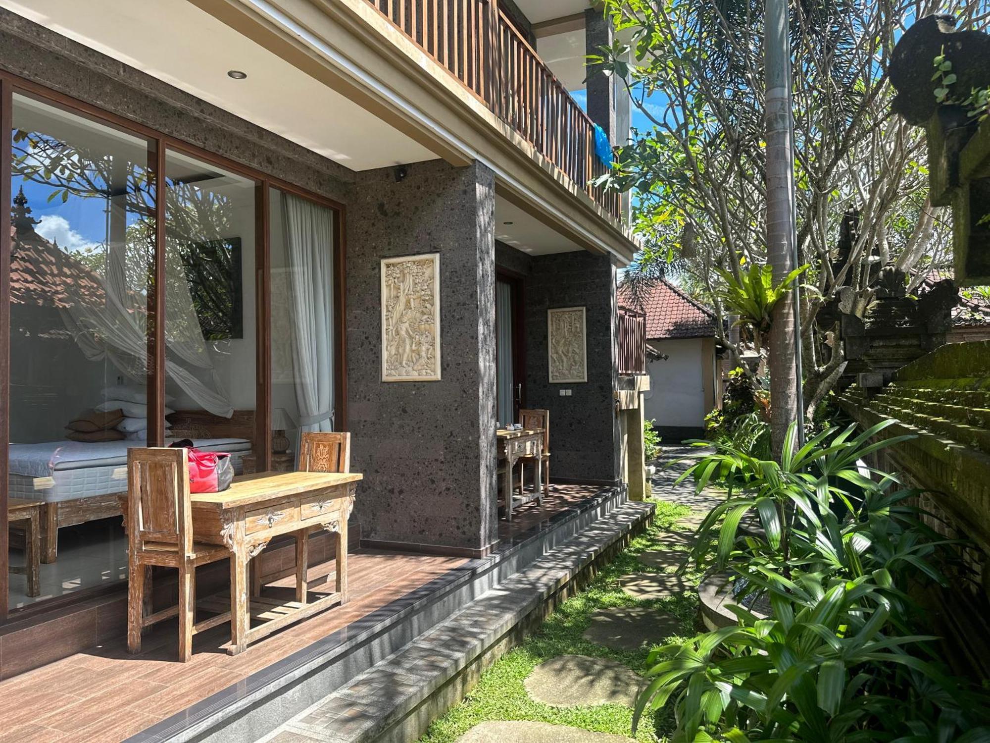Santosha Place Ubud Eksteriør billede